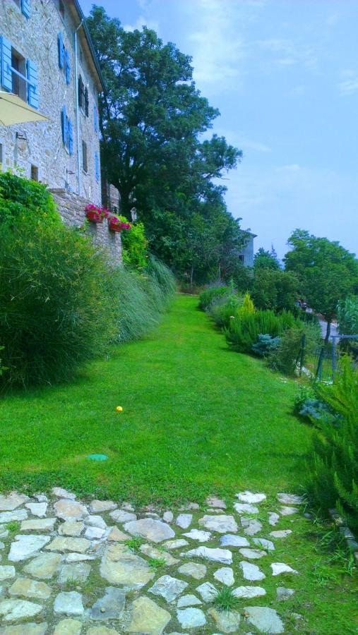 Ruine-Motovun Dh Villa Екстериор снимка